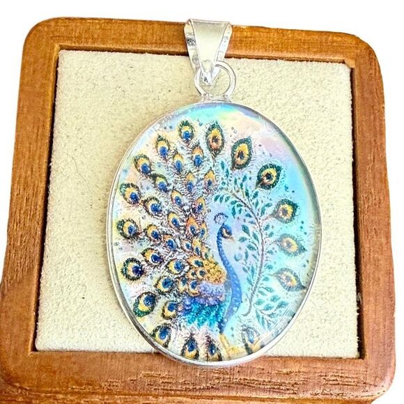 No Brand Jewelry - Stunning Peacock Dichroic Glass Pendant Necklace Silver New